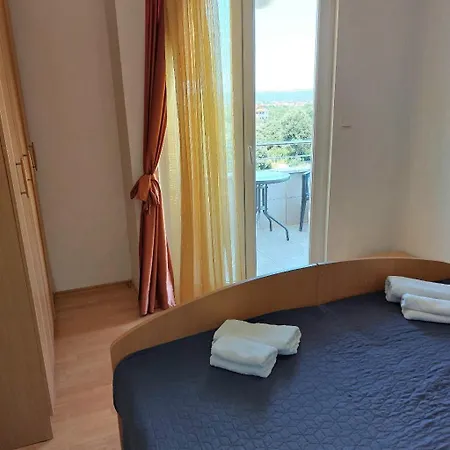 Apartment Holiday Apartment Pula